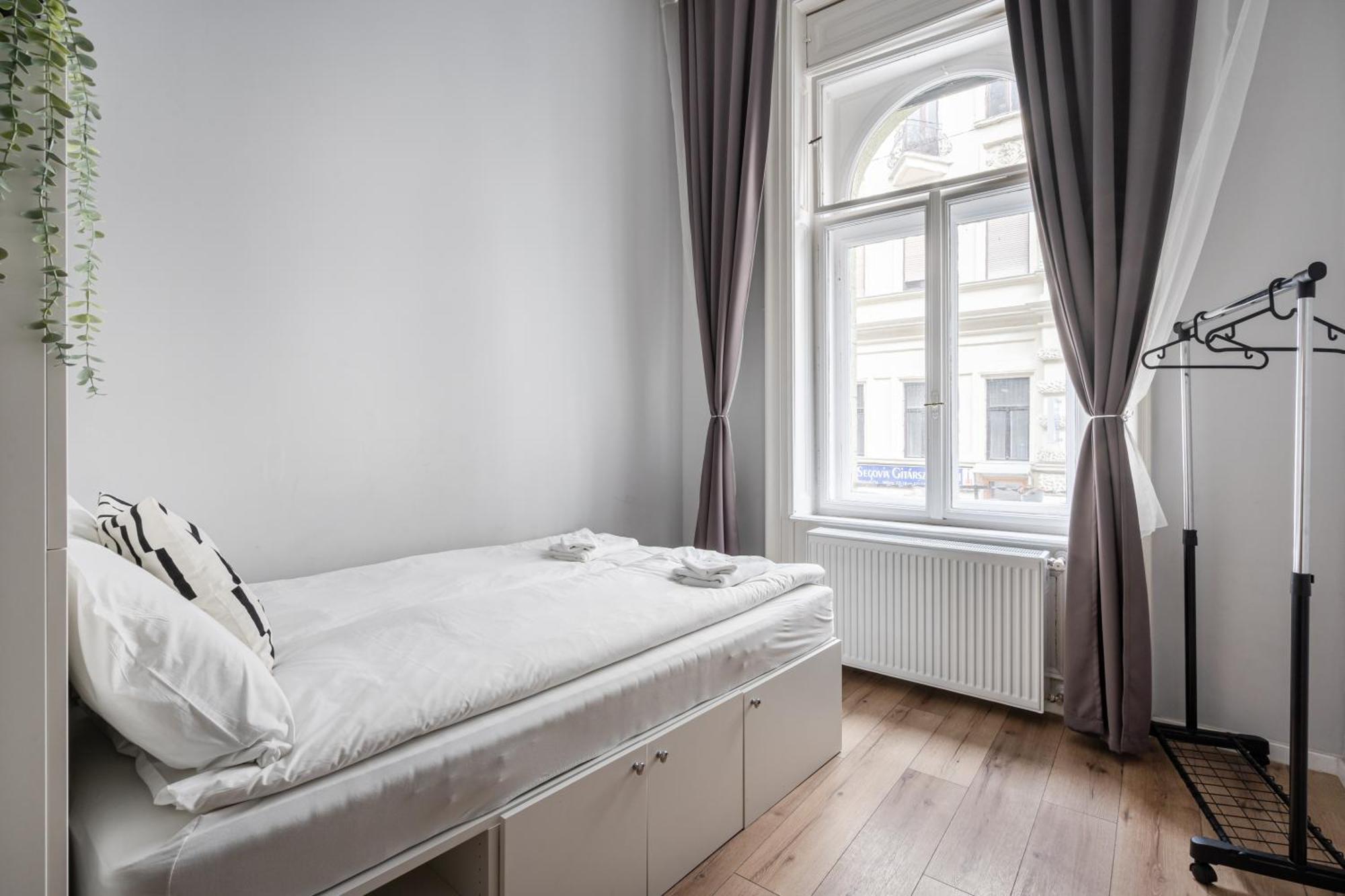 E32 - Oktogon Panorama Suite - Best Location - By Bqa Budapest Room photo